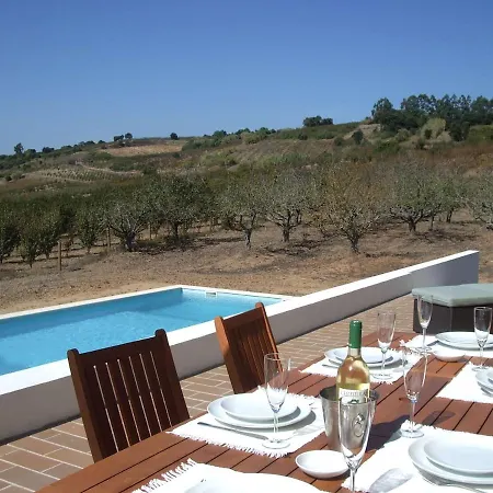 Peaceful With Great View And Pool Óbidos